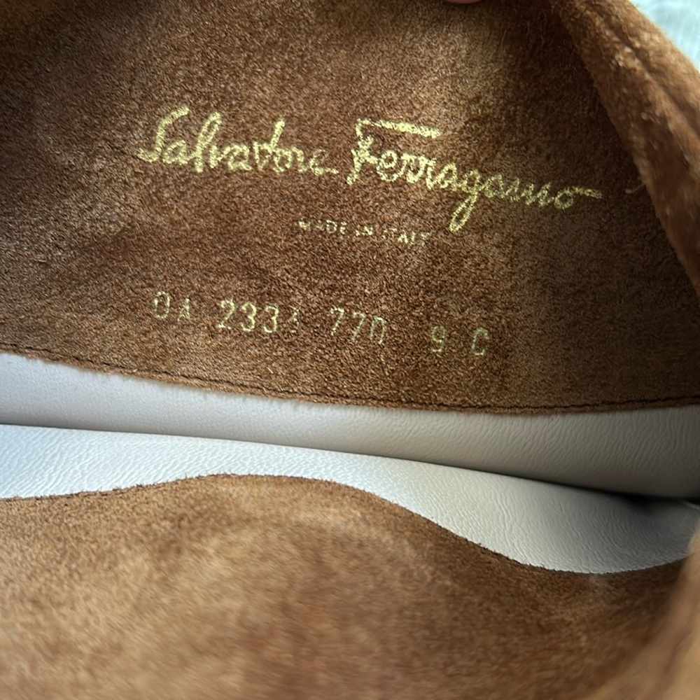 Salvatore Ferragamo suede brown heel boots size 9 - Picture 11 of 17